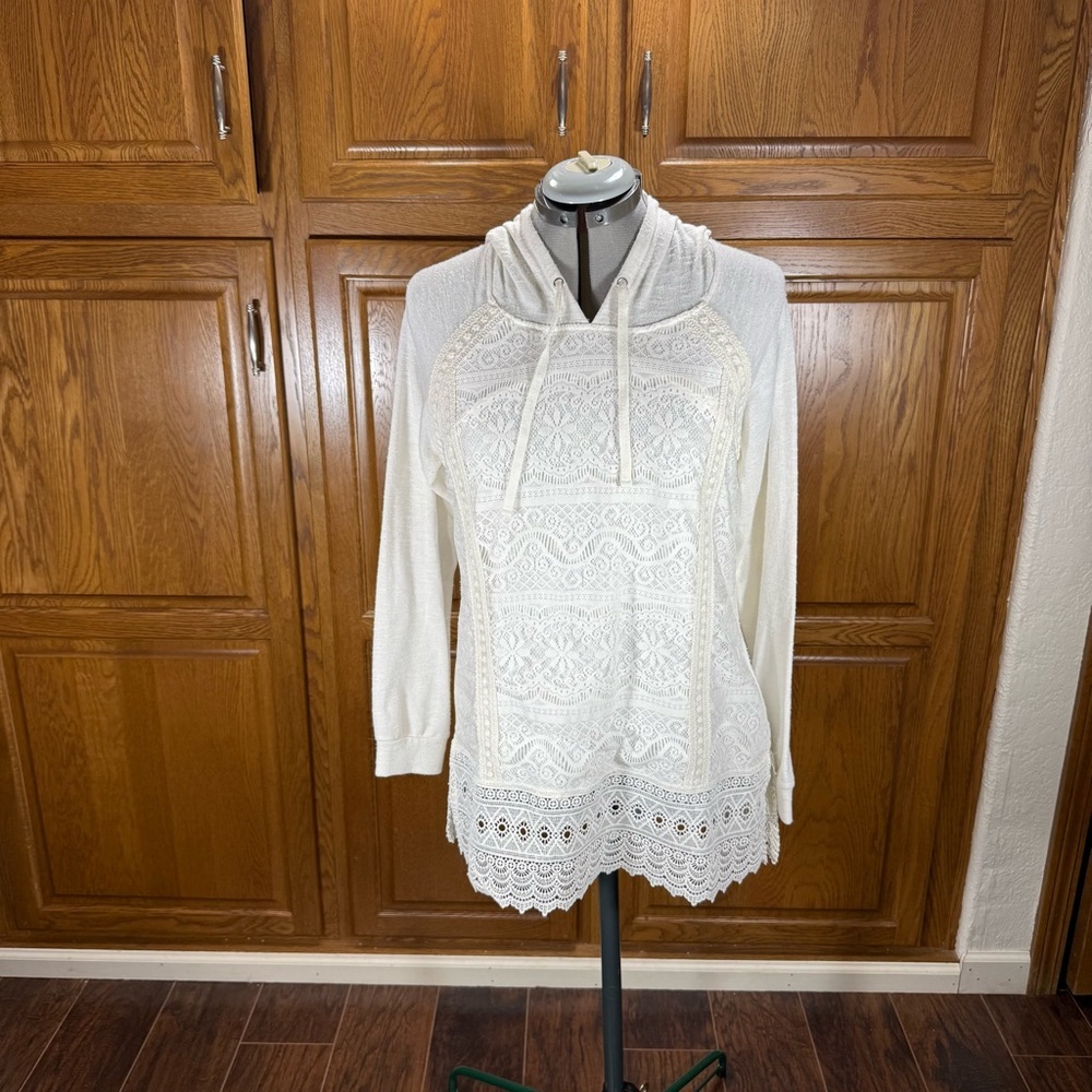 Back in the Saddle Ivory Lace Hooded Tunic Pullover‎ Women’s Size Medium
